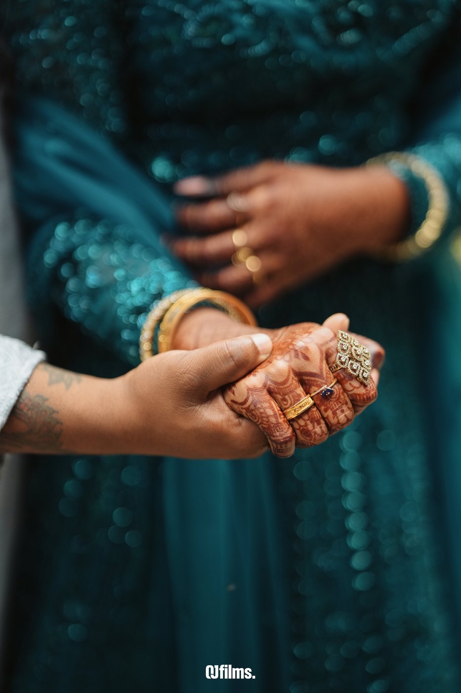 Umesh and Neethu — a quiet glance